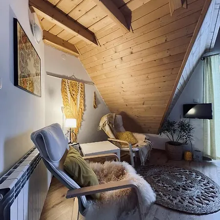 Gosciniec Odsapka Bed and Breakfast 3*