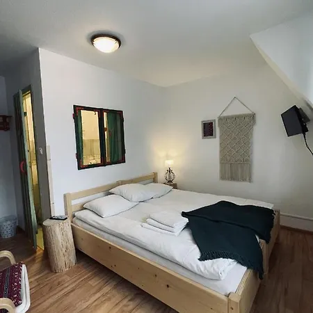Gosciniec Odsapka Bed and Breakfast 3*