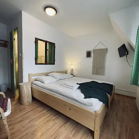 Gosciniec Odsapka Oda ve Kahvaltı 3*