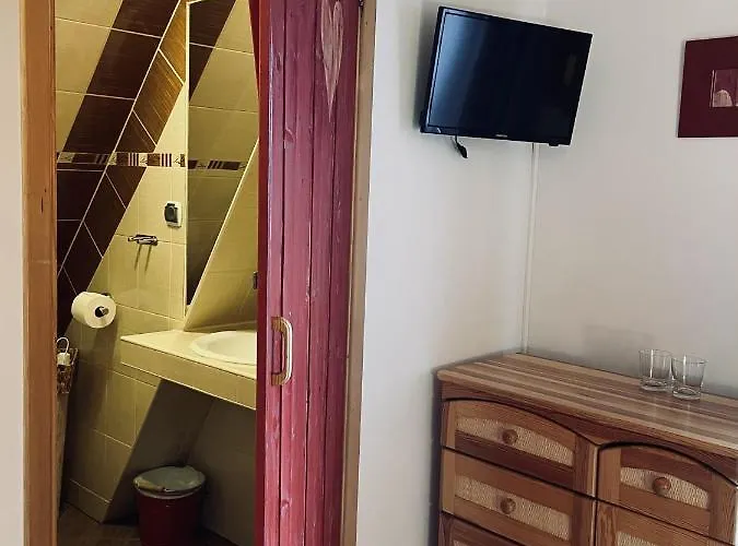 Gosciniec Odsapka 3* 穆扎希赫尔